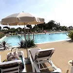 Mobil-home Domaine 4 Etoiles De L'ile D'or Vue Pour 4 Personnes