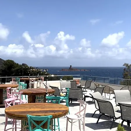Mobil-home Domaine 4 Etoiles De L'ile D'or Vue Pour 4 Personnes *