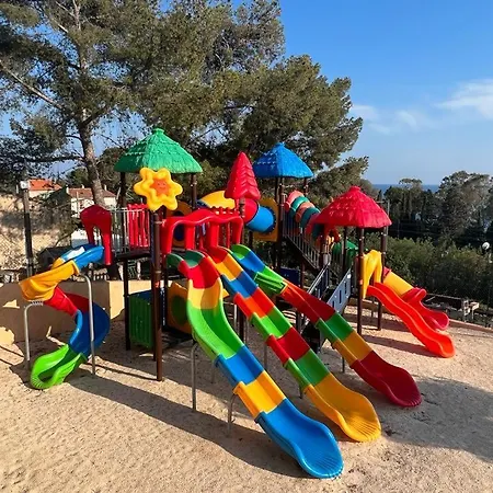 Mobil-home Domaine 4 Etoiles De L'ile D'or Vue Pour 4 Personnes *